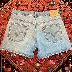 Levi’s 515 Shorts Size 8
